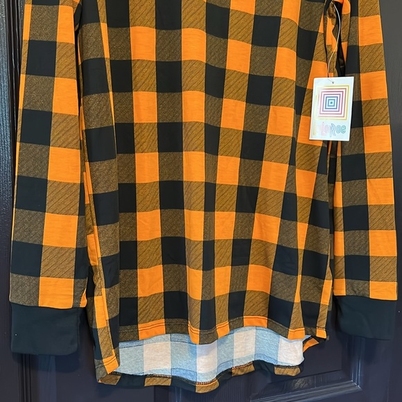 LuLaRoe long sleeve Hudson - Medium - Picture 3 of 9